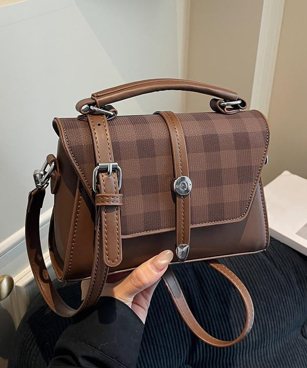AVANLIE™ - Trendy Contrast Stitching Small Square Shoulder Bag