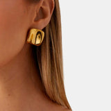 Inara – Square Stud Earrings in Gold