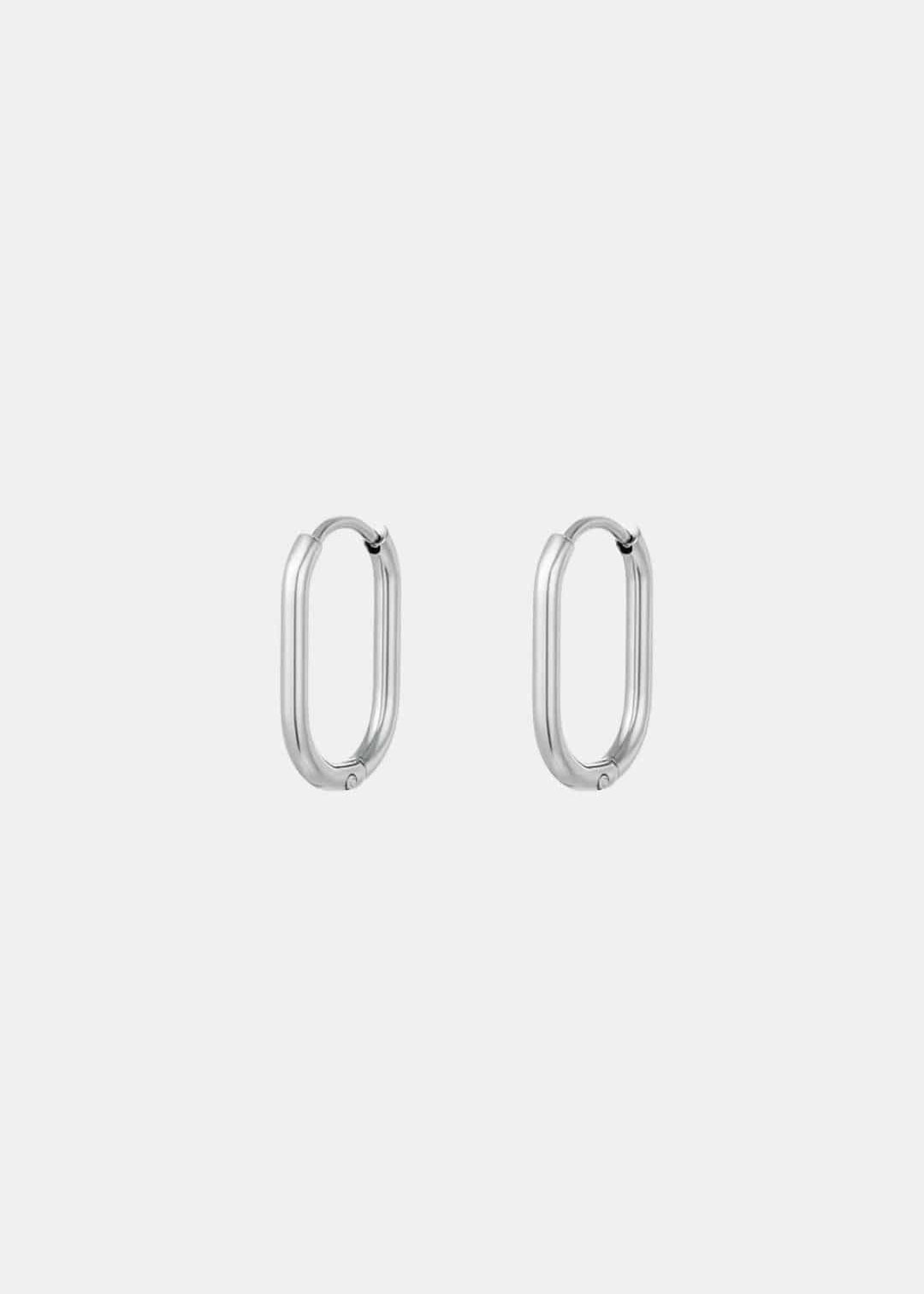 Kora – Oval Hoop Earrings