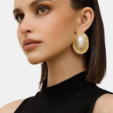 Michelle – Textured Pearl Stud Earrings in Gold