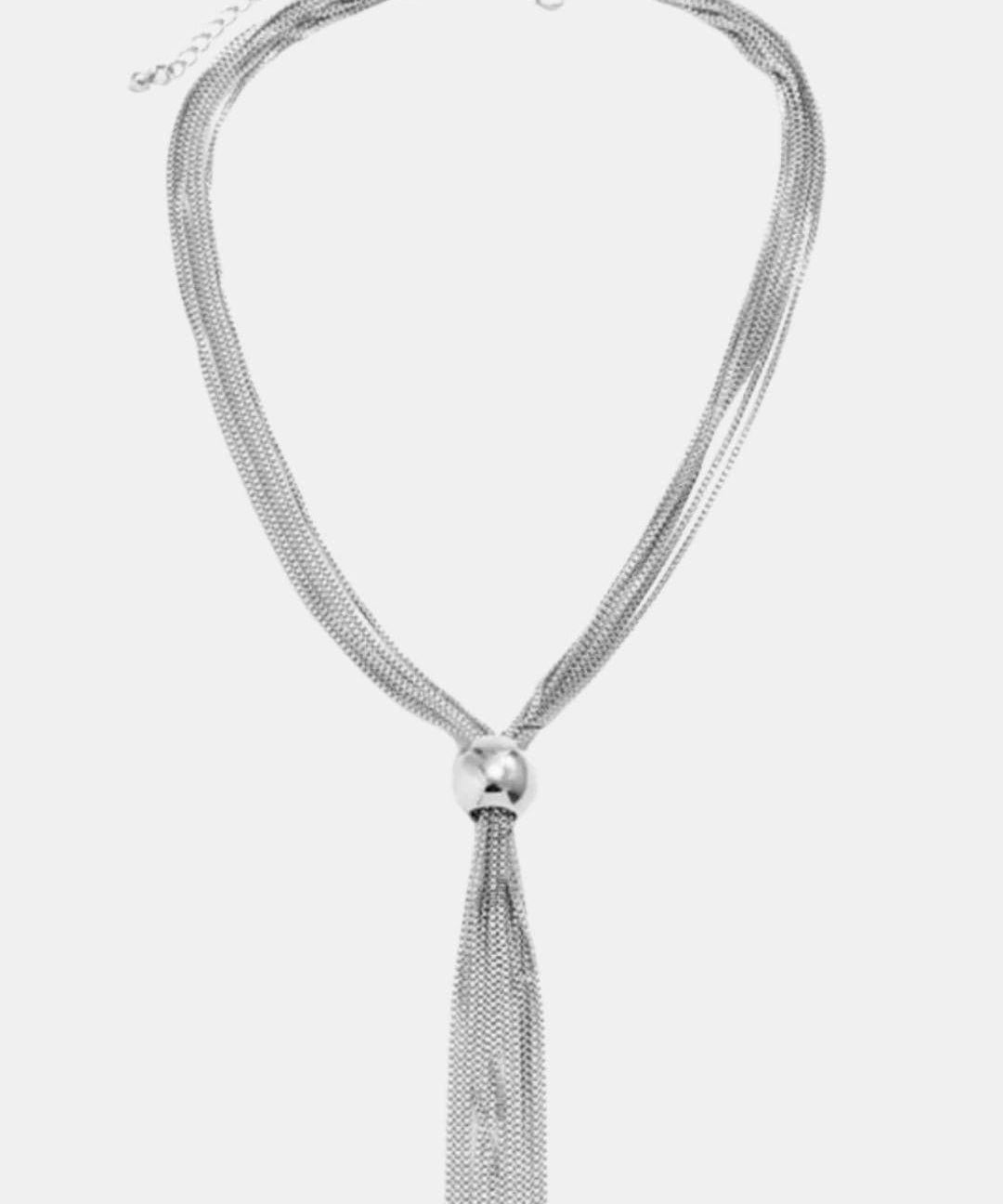 Milla – Gold Tassel Necklace