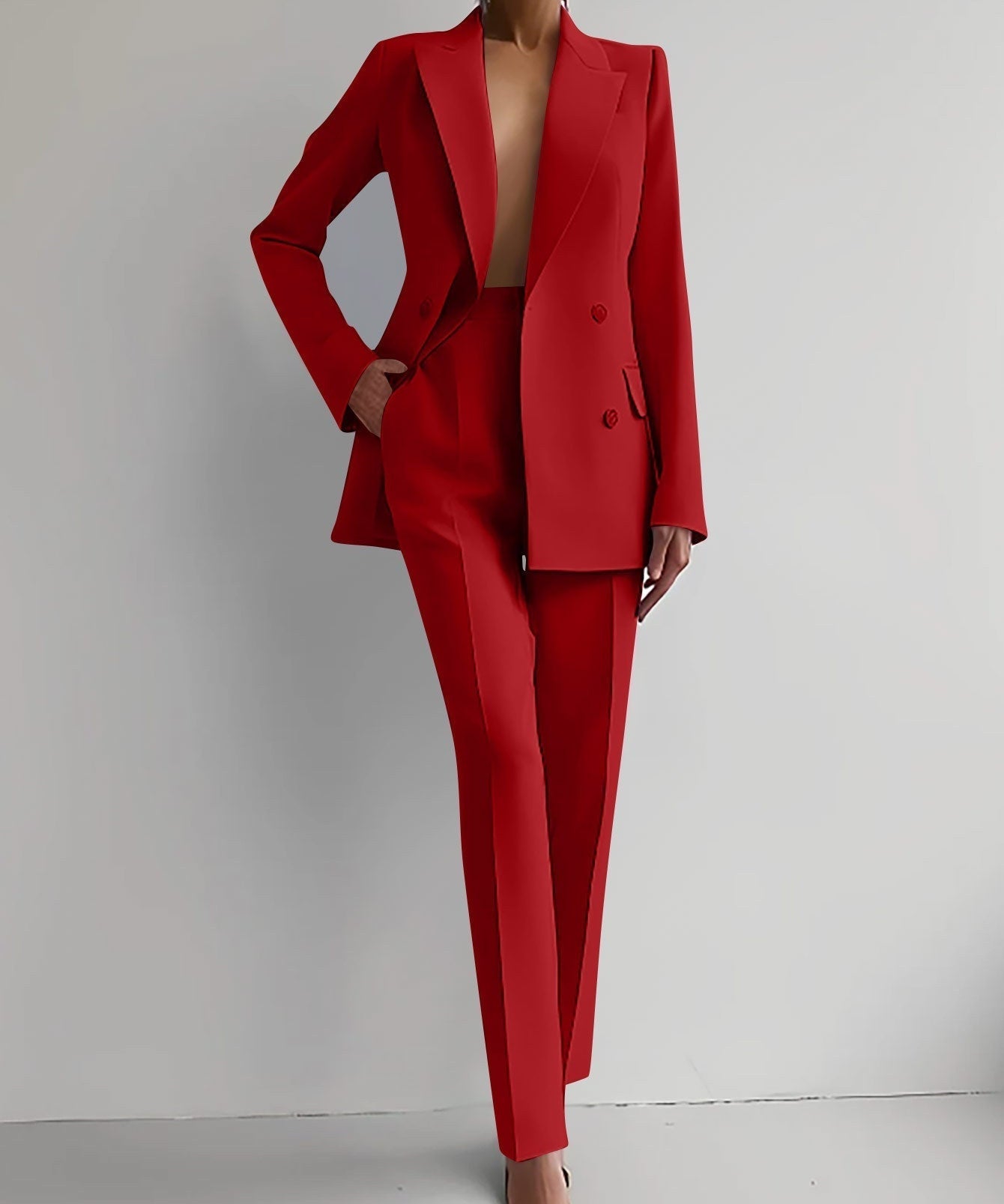 VICTORIA™ | Sleek Tailored Suit
