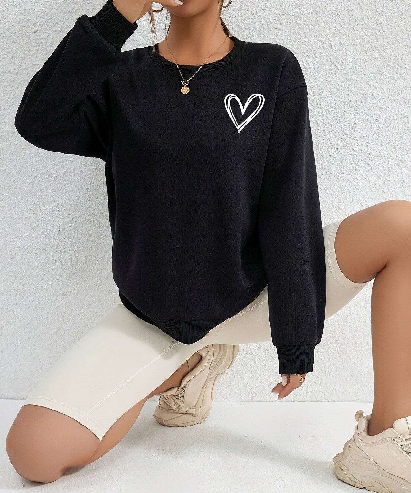 AUDRÉE™ - Minimalist Cozy Sweatshirt