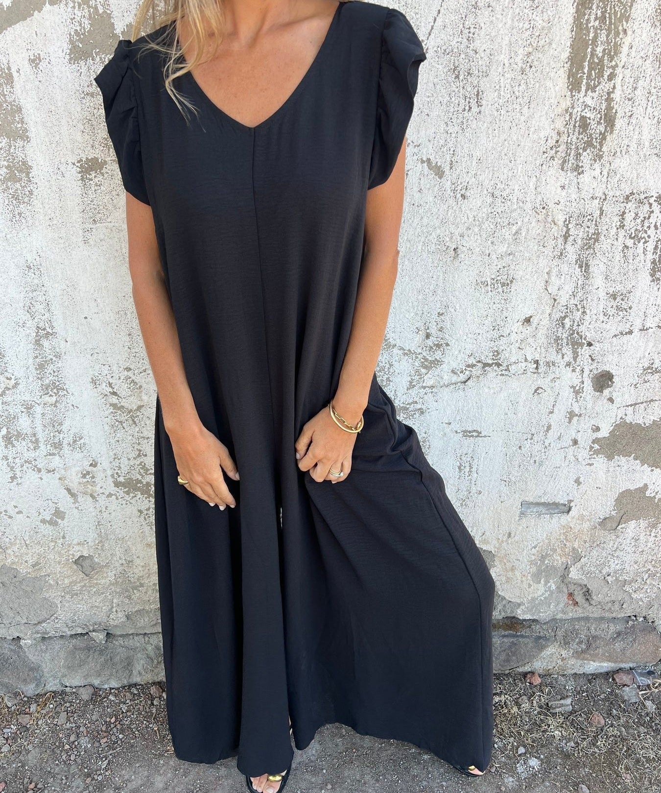 CASSANDRA™ - Trendy V-Neck Jumpsuit